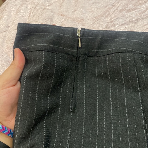Mid length pinstriped skirt - Picture 2 of 4